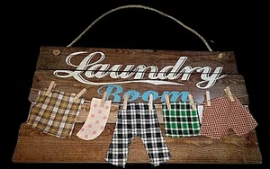 BIG WooD LAUNDRY ROOM Sign ReaL CLoTHeS HaNGiNG CLoTHeSPiNS on TWINE CLoTHeSLiNe - Picture 1 of 6