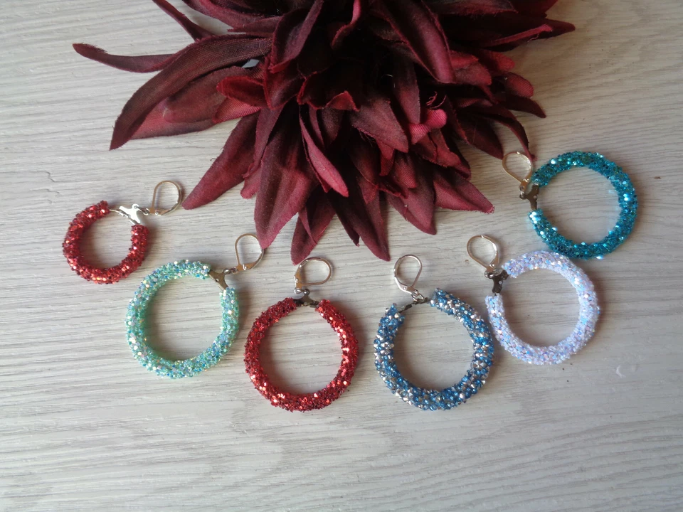 Ohrcreolen 3 + 4cm mehrfarbig mit Strass-Stein/Pailetten  6 versch. Varianten  - Bild 1 von 1