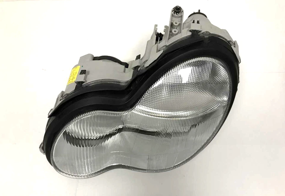 A2038200161 LINKER SCHEINWERFER / 0301166201 / 7521585 FÜR MERCEDES-BENZ CLASE C