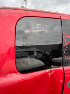 97 98 99 00 1 2 3 4 Dodge Dakota Right Passenger Side Rear Quarter Glass - Picture 1 of 1