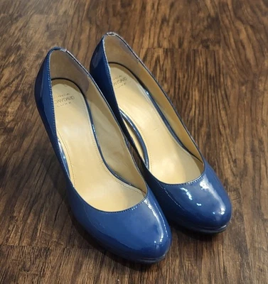 Hermosos tacones Circa Joan & David Luxe de charol azul punta redonda talla 10 Foto 1 de 4