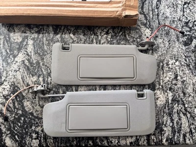 Espejo parasol interior izquierdo derecho Buick LaCrosse OEM 2 piezas LED gris Foto 1 de 4