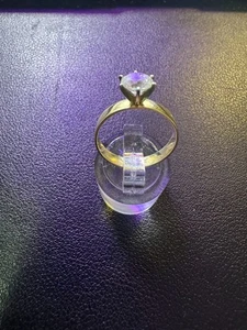 SPLENDIDO ANELLO DI FIDANZAMENTO IN ORO 14K 0,75 CARATI SOLITARIO ZIRCONI MISURA 6,5 - Foto 1 di 11