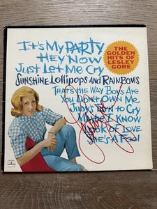 Lesley Gore handsigniertes Golden Hits Albumcover COA - Bild 1 von 2