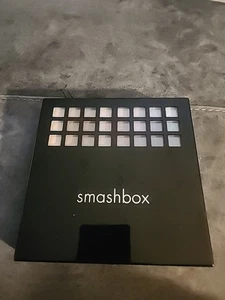 Smashbox MEGA PALETTE New... - Picture 1 of 7