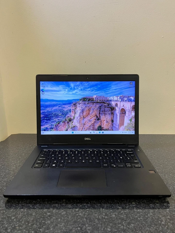 Windows 11 Dell Latitude 3480 CORE i5 6th Gen Laptop 16GB RAM 256GB NVMe - Image 1 of 4