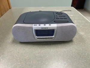 Vintage Sony ICF-CD830 Dream Machine CD / AM / FM / Alarm Clock Tested Works - Picture 1 of 7