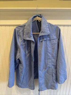 line up windbreaker - Image 1 of 2