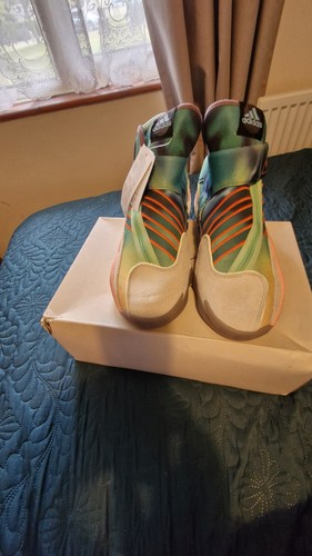 Adidas X PW Pharrel Williams da 0 a 60. Taglia 10. Nuovo etichettato. rrp £ 215 2022