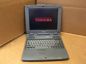 TOSHIBA SATELLITE VINTAGE 1555CDS WINDOWS 98 LAPTOP FLOPPY SERIALE PARALLELO - Foto 1 di 9