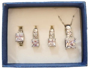 TLV simulierte weiße Diamant SS Ohrringe, Ring (7) und Anhänger mit 20" Kette - Bild 1 von 5