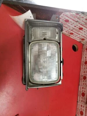 Driver Headlight Sealed Beam Station Wgn 4WD Fits 83-84 TERCEL 88238 - Image 1 of 4