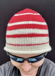 Handmade, 100% Merino Wool, Red & White, O/S, Unisex, Hat/Beanie. FREE SHIPPING! - Picture 1 of 10