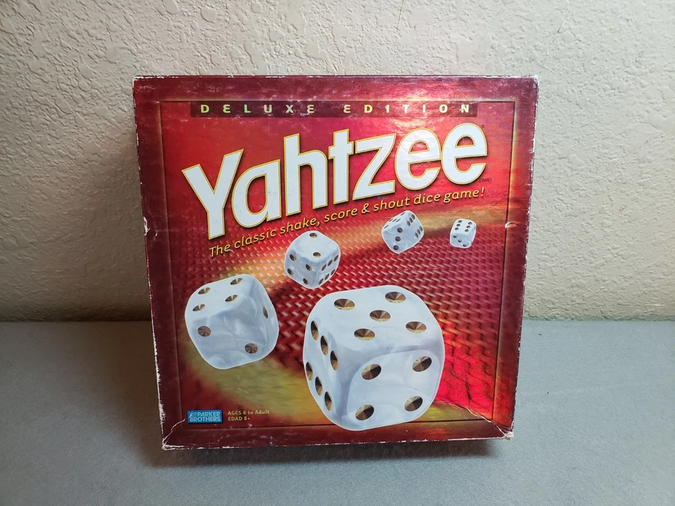 2004 Yahtzee Deluxe Edition Board Game, Glittering Dice, Complete, Pre-owned - Image 1 of 4