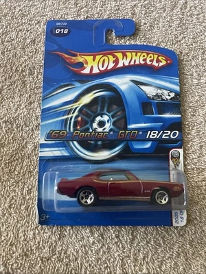 Hot wheels 2005 first edition 69 pontiac gto 18/20 Rare Color - Image 1 of 4
