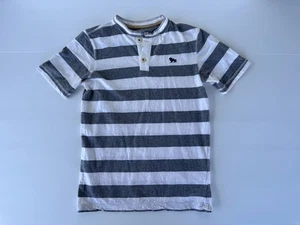 Old Navy Jungen XL (14-16) grau weiß gestreift Henley T-Shirt 100% Baumwolle Freizeit - Bild 1 von 14