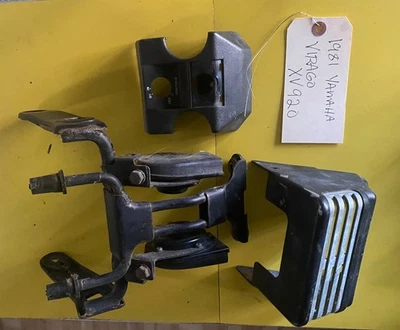 1981 Yamaha Virago XV920 XV 920 OEM DUAL HORN BRACKET with COVER IGNITION COVER - Image 1 of 4