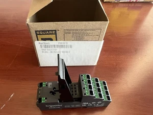 Schneider RXZE14P Plug In Relay Socket - Picture 1 of 2