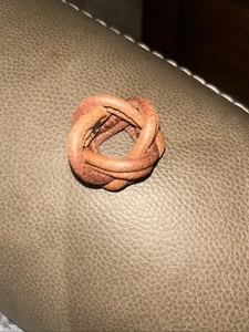 Älteres geflochtenes Pfadfinder Holz Abzeichen Halstuch N/C SLIDE BSA Feuerzeug braun #2 - Bild 1 von 2