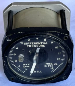 Vintage WALLACE & TIERNAN Differential Pressure Aviation/Aircraft Gauge - Picture 1 of 14