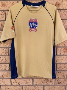 A League Newcastle Jets Signed Tarek Elrich Training Shirt Size S - Picture 1 of 4