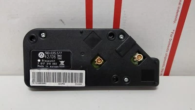 2007 - 2010 大众 EOS LUX 后轮 ANTENNA ANTENA BOOSTER BLAUPUNKT - 原始设备制造商 — 第 1/3 张图片