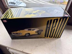 1:18 Acme - 1972 Plymouth Drag Cuda Hemi Gelb *Leere OVP* - Picture 1 of 1