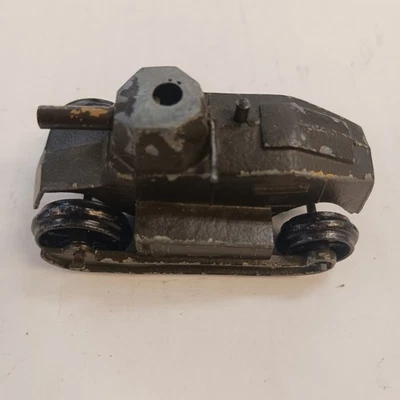 Antique Tootsie Toy No. 4647 Army Tank Renault Vintage - Image 1 of 4