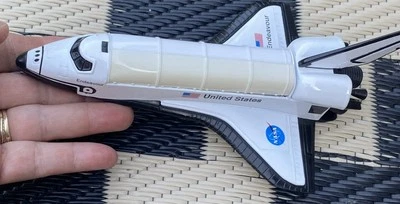 Motor Max NASA Space Endeavour Space Shuttle Toy 8x5x3”3 Wheels Fold Up EUC - Image 1 of 4