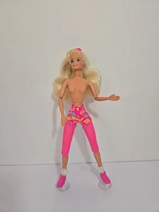 De colección Mattel 1993 Workin' Out Barbie Muñeca Articulada Ventosa Zapatos 12" de Largo - Imagen 1 de 9