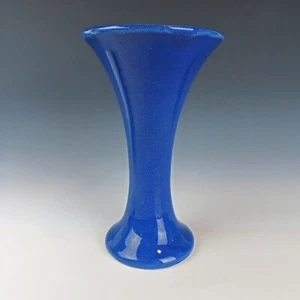 Antike Weller Keramikvase blau graviert Blockbuchstaben Markierung ca. 1900 - 1920 - Bild 1 von 6