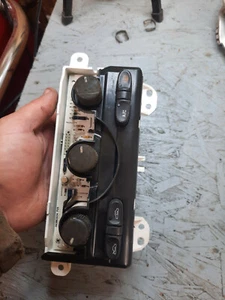 1999-2000 Oldsmobile Alero Single Temperature Control Panel Part Number 09375663 - Picture 1 of 3