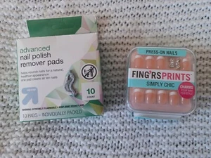 Fing’rs Prints Simply Chic Press On Nails with advanced nail polish remover pads - Picture 1 of 5
