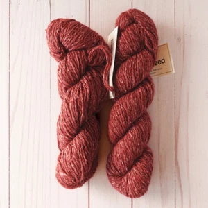 Classic Elite Majestic Tweed ~ 2 Stück ~ #7258 rot ~ rustikal modern klassisch - Bild 1 von 3