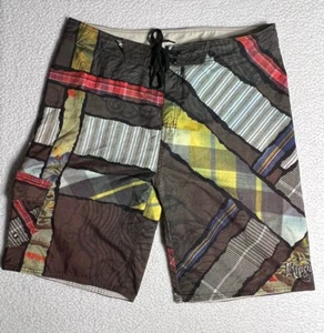 RIP CURL Sz 38 Men’s Board Abstract Print Embroidered Tribal Design Zip Pocket - Picture 1 of 7