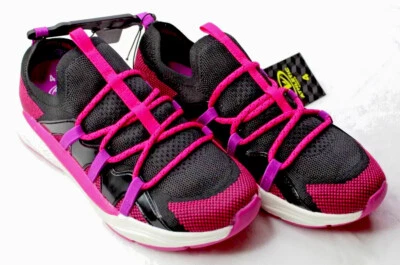 Zapatilla deportiva Athletic Works niñas talla 4 tejida jaula color: negra espuma viscoelástica antideslizante Foto 1 de 4