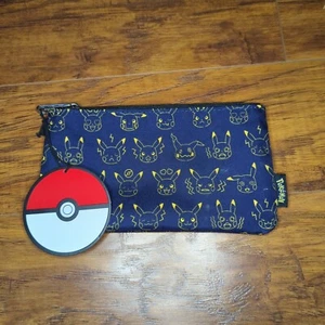  Pokemon Pikachu Expressions Loungefly Federmäppchen Kosmetiktasche Neu mit Etikett - Bild 1 von 5