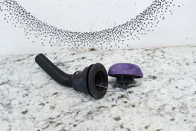 SEA-DOO GTS 587 1996 tapa de combustible tubo de entrada brida 275500194 275500247 Foto 1 de 4