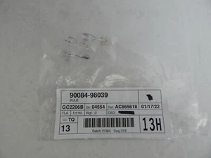 Toyota 90084-98039 Genuine Third Brake Light Cargo Bulbs Set New - Picture 1 of 3