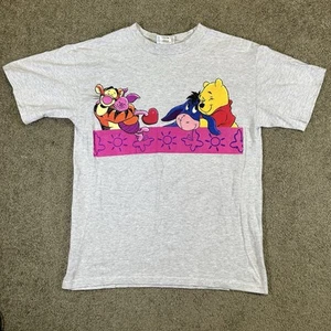 T-shirt media vintage anni 90 Disney Winnie the Pooh and Friends box logo grafica - Foto 1 di 7