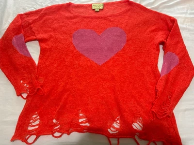Wildfox 白色标签毛衣 S 码仿旧心形红色粉色 — 第 1/4 张图片