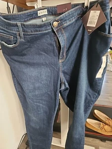 Ava & Viv Women's Skinny Jeans 24W R Stretch New With Tags. - Picture 1 of 3
