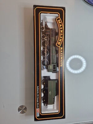 MAINLINE 'OO' GAUGE 37-053 BR GREEN STANDARD CLASS 4 STEAM LOCO 75001 BNIB - Image 1 of 4