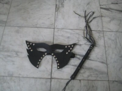 Nueva máscara de cuero negra sexy con tachuelas plateadas + látigo rizado envío GRATIS Foto 1 de 4