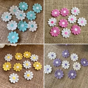 10 x Daisy Flowers, Sew-on embroidered patch, Daisy Appliqués, Trimmings - Picture 1 of 12