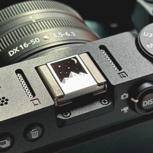 Hot Shoe Cover Cap Mountain Star Shutter Button For Sony Canon Fuji Nikon Leica - Picture 1 of 15