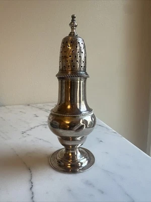 Agitador de azúcar Sterling Thomas Shepherd Londres alrededor de 1781 estampado Foto 1 de 4