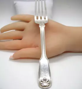 Tiffany and Co. 7in Shell and Thread Dinner Fork #M261 - Picture 1 of 5