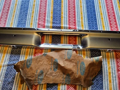 Para-choque traseiro Ford 1974 1976 pintado acabamento cromado 1975 fabricante de equipamento original - Imagem 1 de 4