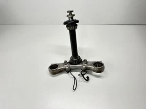 TE DE FOURCHE INFÉRIEUR SUZUKI GSE 500 2000-2007 - Photo 1/6
